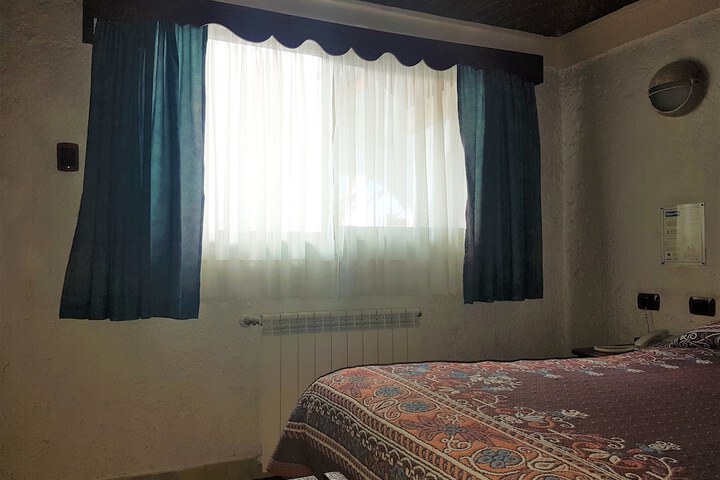 Room 7 of 39