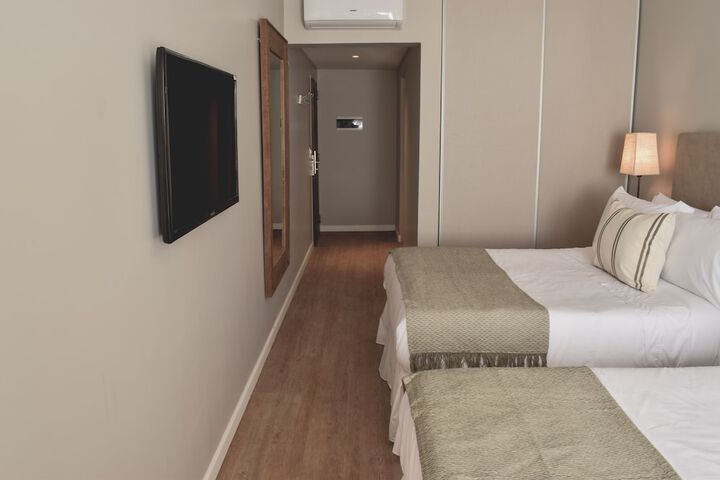 Room 15 of 74