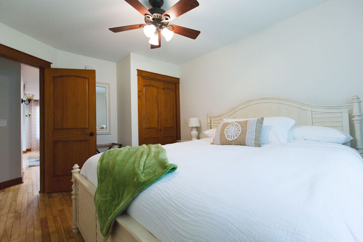 Room 5 of 26
