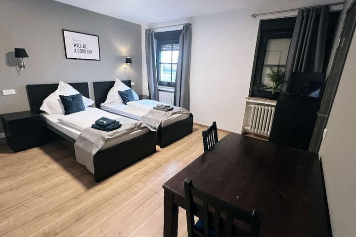 Room 8 of 24
