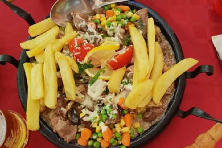 Dining 60 of 92