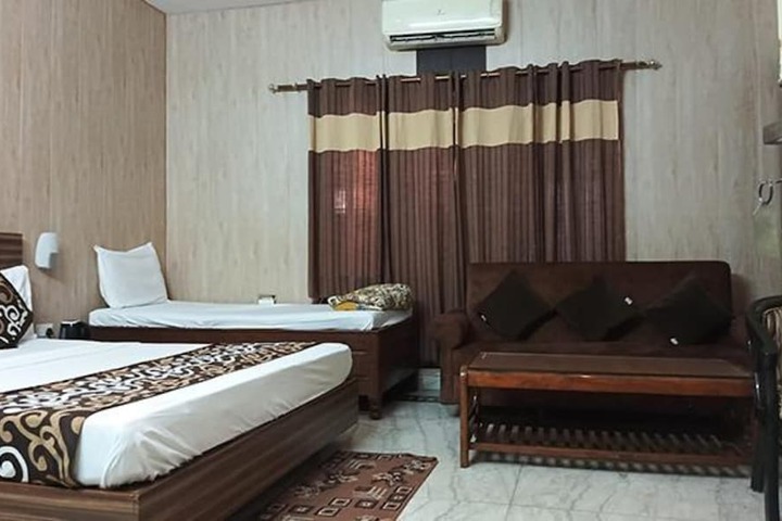 Room 16 of 25