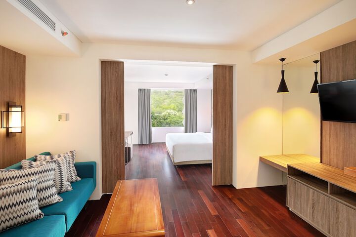 Room 10 of 41