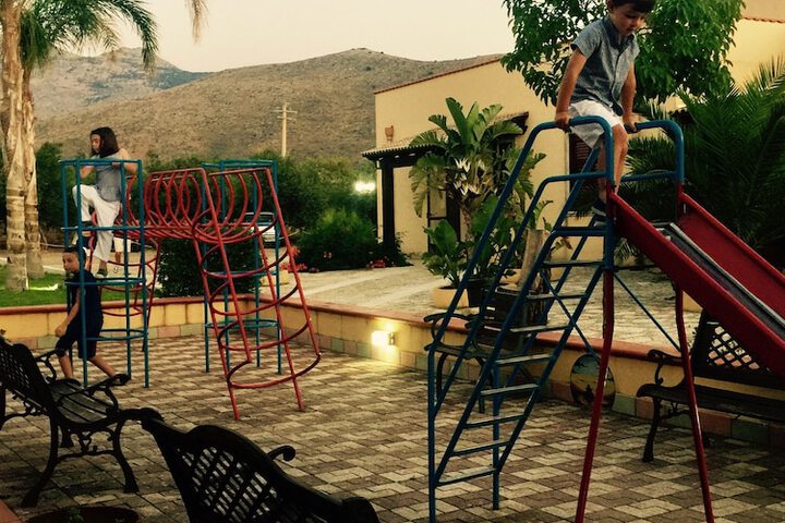 Children's play area - outdoor