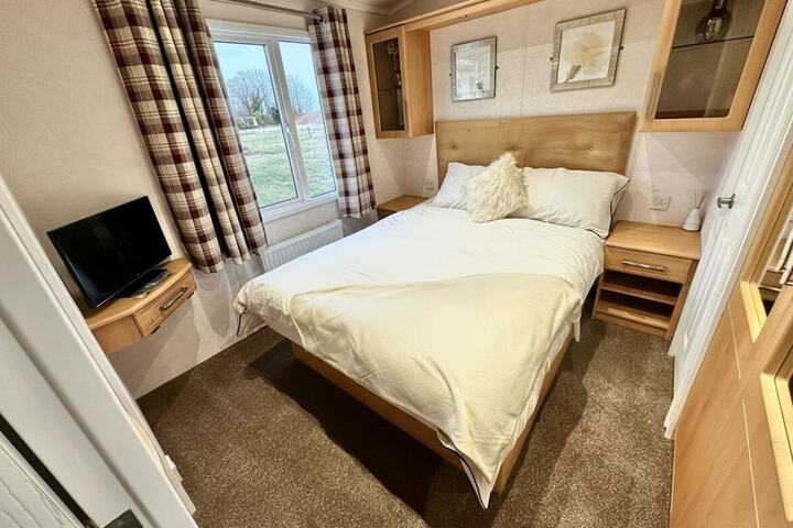 Room 3 of 11