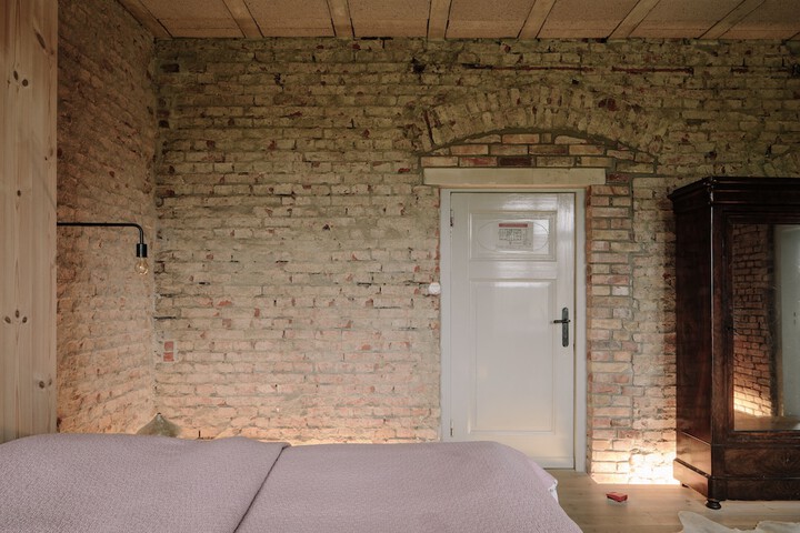 Room 15 of 88