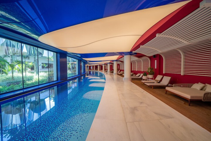 Pool 127 of 251