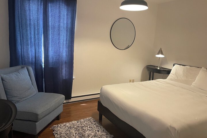 Room 10 of 24