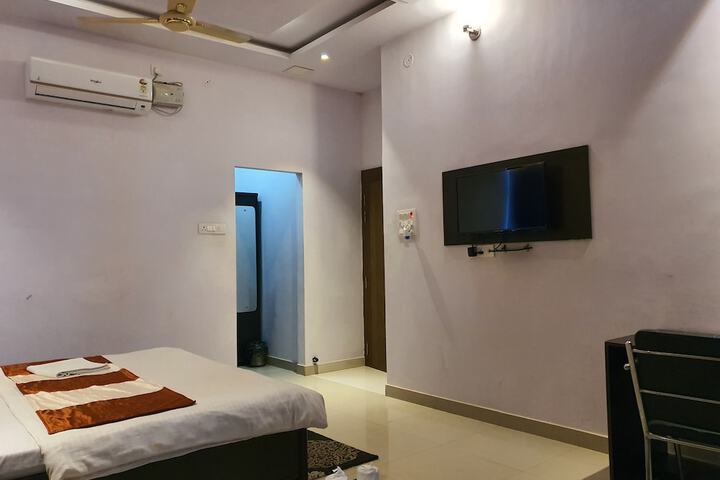 Room 14 of 35