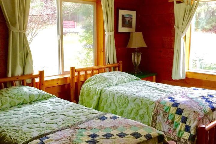 Room 3 of 189