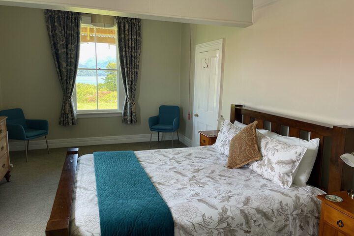 Room 4 of 39