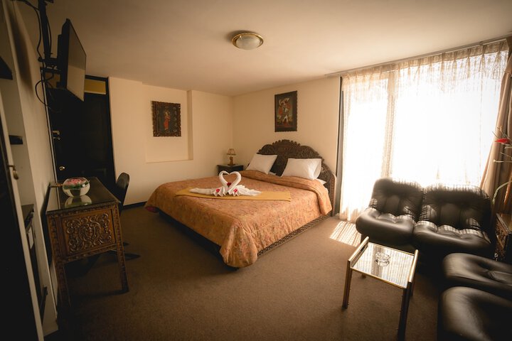 Room 23 of 64