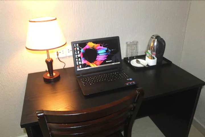 Room 13 of 20