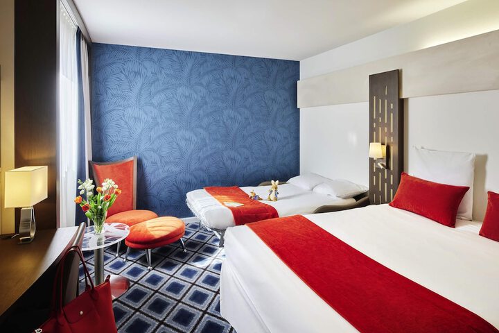 Room 15 of 71