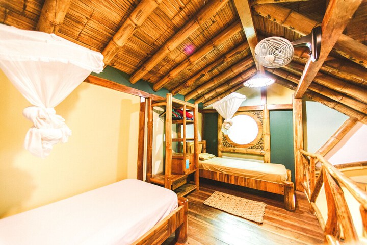 Room 43 of 112