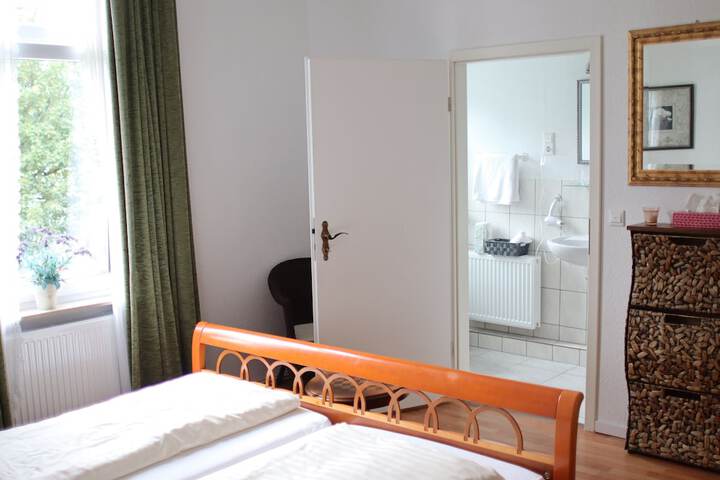 Room 2 of 23