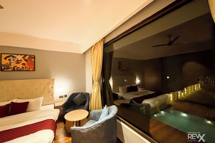 Room 25 of 111