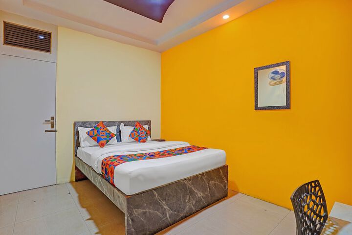 Room 18 of 27
