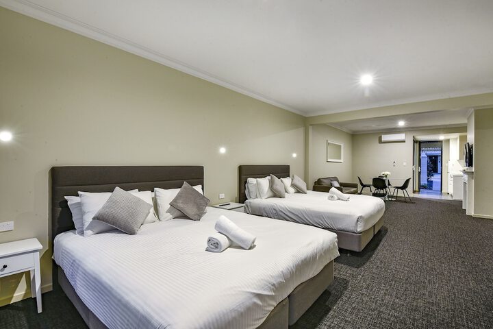 Room 5 of 15