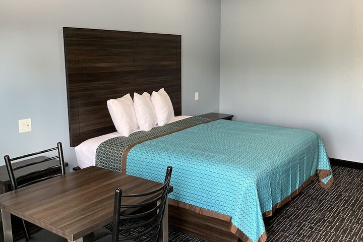 Room 4 of 22