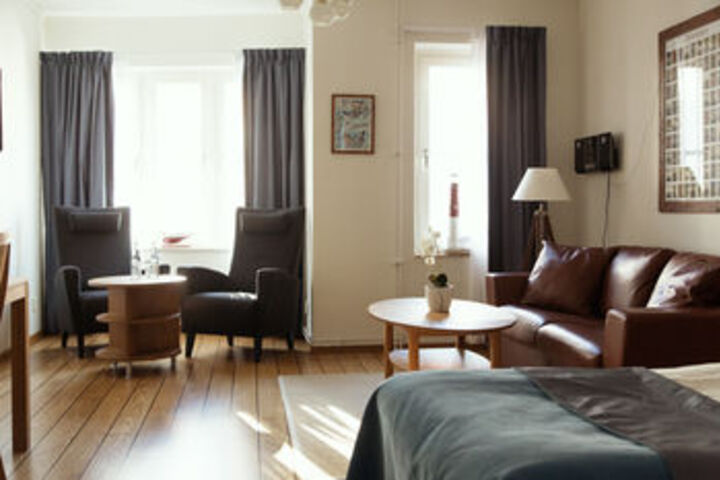 Room 16 of 50