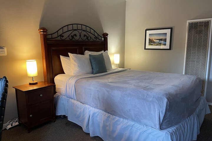 Room 3 of 68