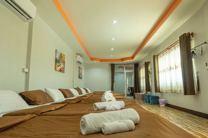 Room 26 of 135