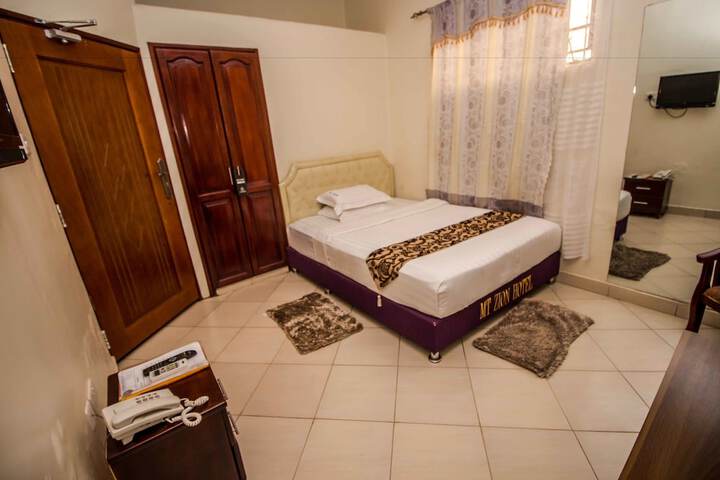 Mount Zion Hotel Annex