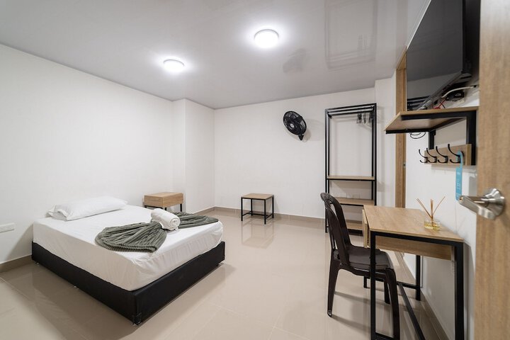 Room 37 of 122