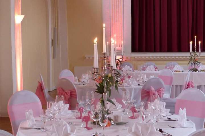 Ballroom/Hall 36 of 40