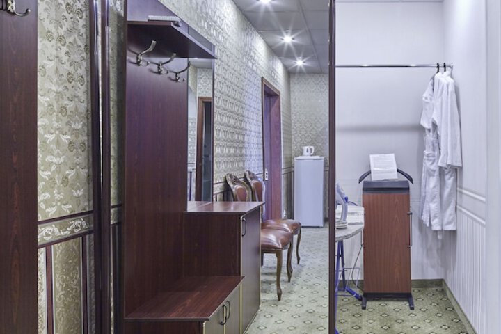 Room 9 of 55