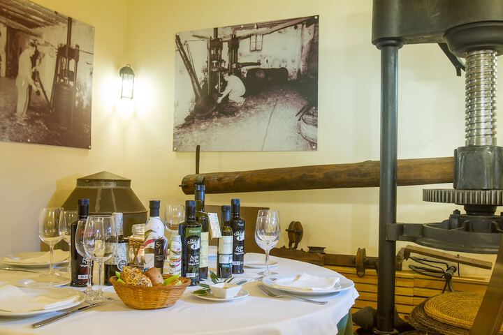 Dining 89 of 174