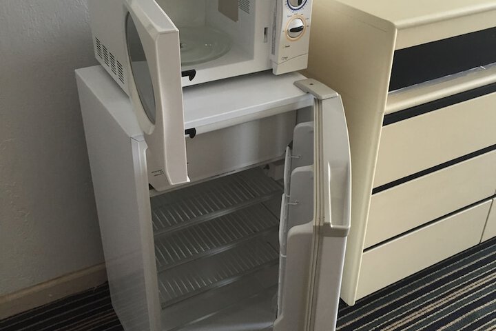 2 Double Beds (3 of 7)