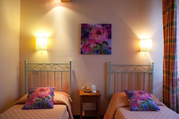 Room 30 of 157