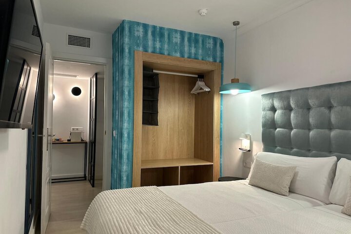Room 4 of 22