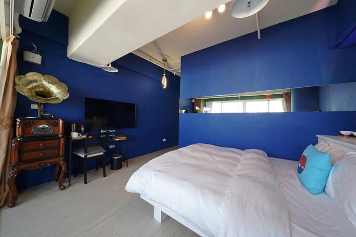 Room 12 of 45