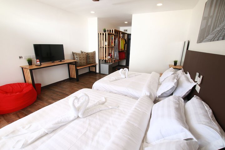 Room 42 of 147