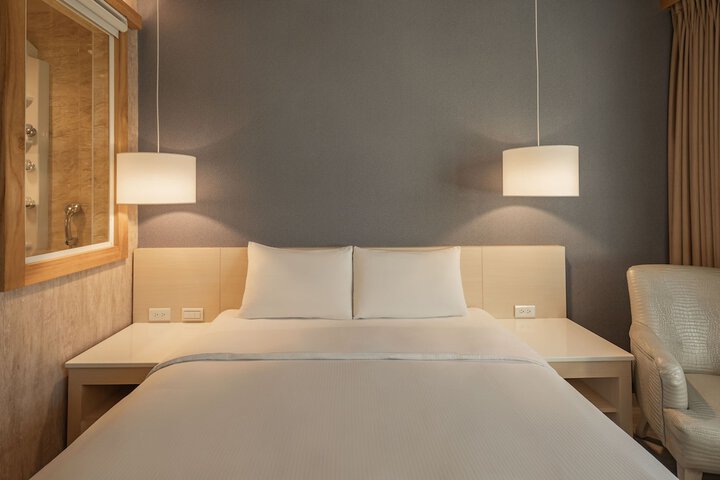 Room 21 of 64