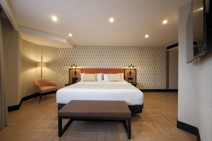 Room 7 of 86