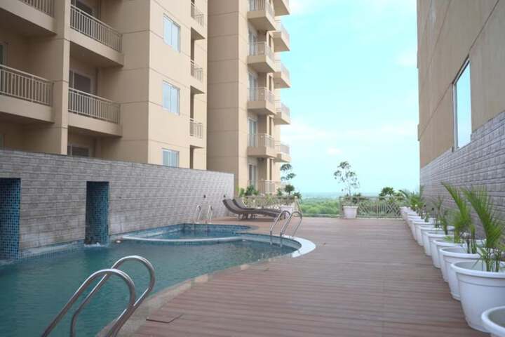 Pool 19 of 29