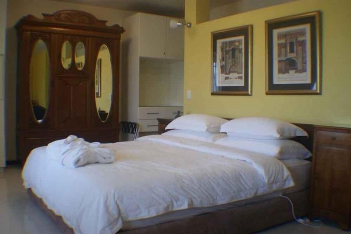 Room 5 of 69
