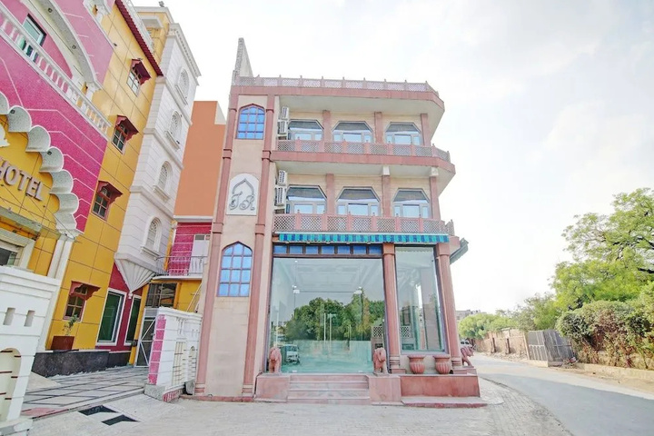 Capital O 31045 the Taj Residency a Heritage Hotel