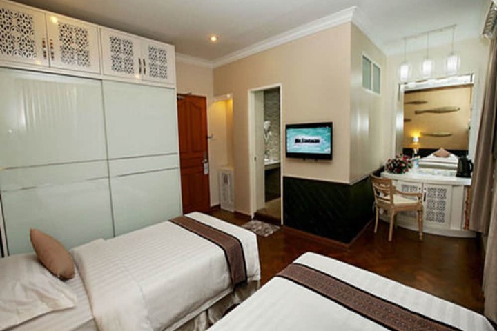 Room 18 of 64