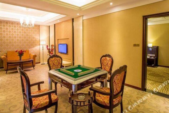 Yiyang Hotel (Yiling Wanda Plaza Yichang Three Gorges Enterprise Base)