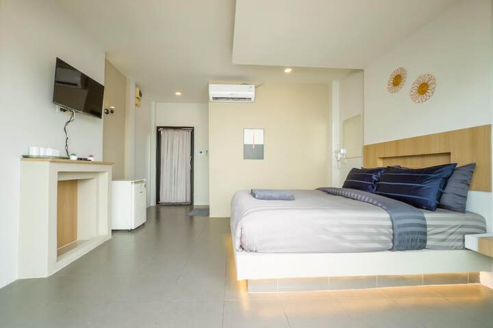 Room 28 of 57