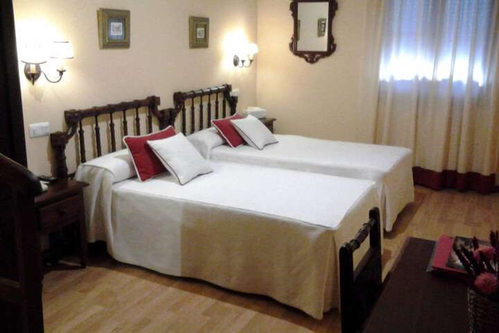 Room 4 of 50