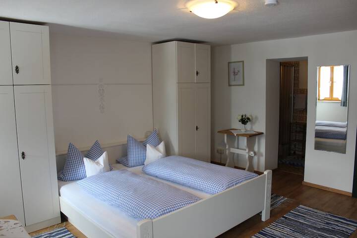 Room 4 of 55