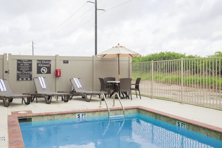 BBQ/picnic area