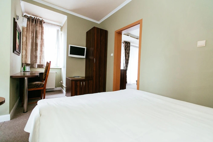 guest_rooms