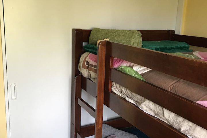Room 9 of 76